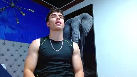 Snapshot of andre_parker chatting on 01-08-25, 09:55 Andre Parker online show from 01-08-25, 09:55