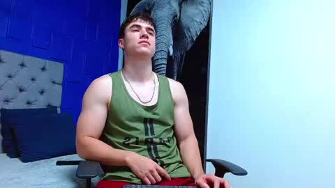 Snapshot of andre_parker chatting on 01-13-25, 11:27 Andre Parker online show from 01-13-25, 11:27