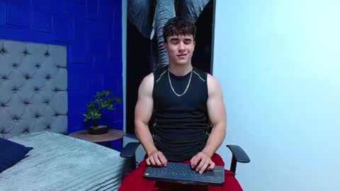 Snapshot of andre_parker chatting on 01-20-25, 10:48 Andre Parker online show from 01-20-25, 10:48