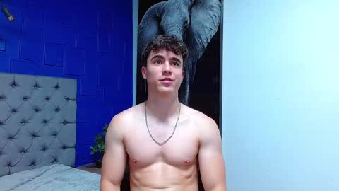 Snapshot of andre_parker chatting on 01-21-25, 01:50 Andre Parker online show from 01-21-25, 01:50