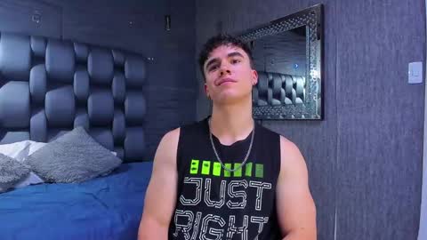 Snapshot of andre_parker chatting on 01-28-25, 02:53 Andre Parker online show from 01-28-25, 02:53