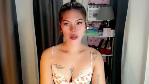 andrea06121998 online show from 05-31-26, 06:09