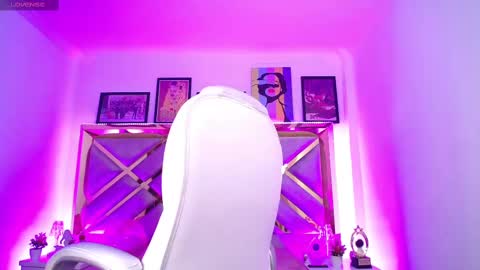 Andrea Bloomix online show from 09-19-25, 04:07