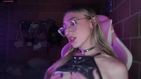 Andrea  online show from 06-11-26, 12:54