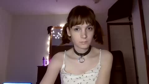 Snapshot of andrea_davenport chatting on 12-14-24, 03:40 andrea online show from 12-14-24, 03:40