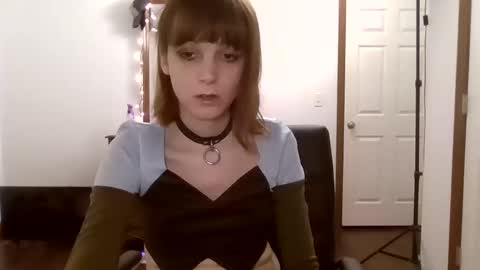 Snapshot of andrea_davenport chatting on 12-18-24, 05:26 andrea online show from 12-18-24, 05:26