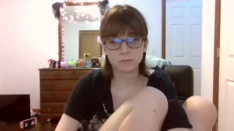 Snapshot of andrea_davenport chatting on 01-04-25, 03:40 andrea online show from 01-04-25, 03:40