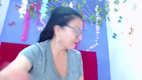 Snapshot of andrea_lopezcm chatting on 09-11-25, 10:59 ANDREA LOPEZ online show from 09-11-25, 10:59