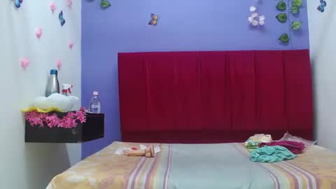 Snapshot of andrea_lopezcm chatting on 10-03-25, 11:07 ANDREA LOPEZ online show from 10-03-25, 11:07