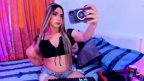 Snapshot of andrea_stormy chatting on 02-06-26, 01:25 Andrea online show from 02-06-26, 01:25