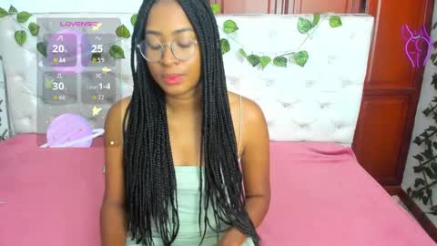 Naomi Andrea Daviss online show from 10-27-25, 12:20