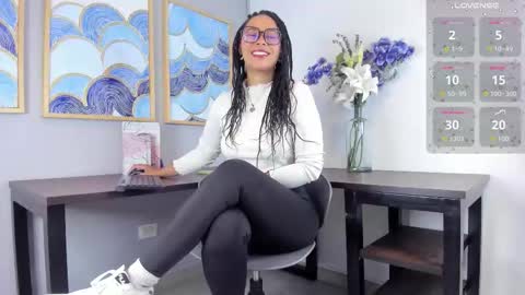 Snapshot of andreaa_zoee_ chatting on 10-14-25, 02:18 Andrea Zoelins online show from 10-14-25, 02:18