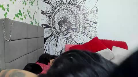 Snapshot of andreaflamel chatting on 03-11-25, 12:17 ANDREA online show from 03-11-25, 12:17