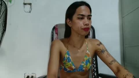 Andrea And Chloe Asians Girls online show from 01-06-25, 08:24