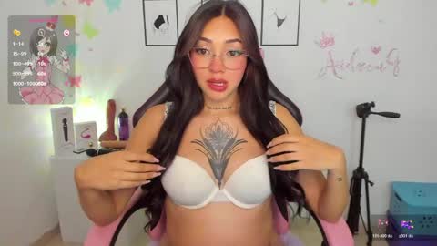 Snapshot of andreag_ chatting on 05-13-26, 05:49 Andrea online show from 05-13-26, 05:49