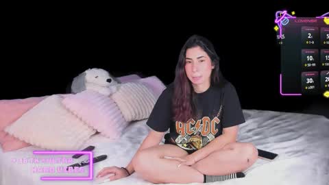 Snapshot of andreandtatty chatting on 02-11-26, 08:25 Hi im Tatty Heaven online show from 02-11-26, 08:25