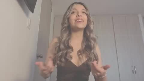 Snapshot of andreau_19 chatting on 12-15-25, 01:37 andreau 19 online show from 12-15-25, 01:37