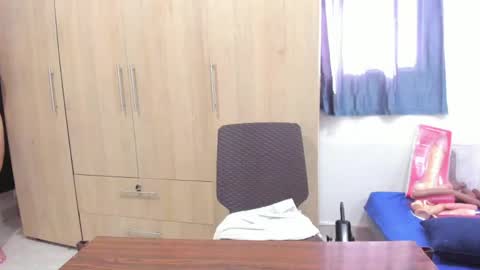yudith online show from 05-15-26, 07:43
