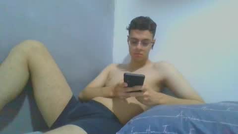 Snapshot of andres129494 chatting on 11-24-25, 02:22 andres129494 online show from 11-24-25, 02:22