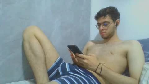 Snapshot of andres129494 chatting on 12-22-25, 02:08 andres129494 online show from 12-22-25, 02:08