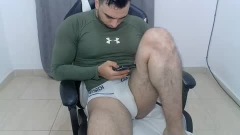 andres180950734 online show from 10-21-25, 12:11