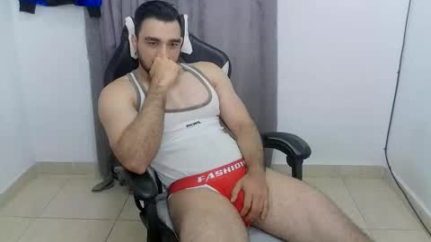 andres180950734 online show from 05-08-26, 12:32