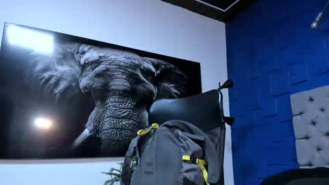 insta andres clark  online show from 11-30-25, 06:01