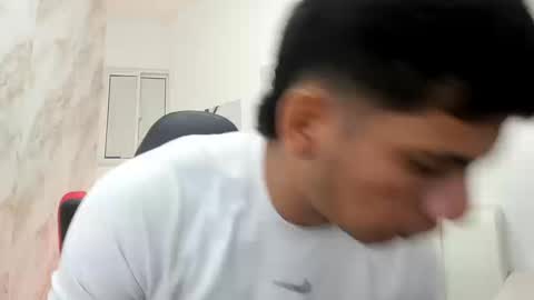 Snapshot of andres_stud chatting on 09-17-25, 04:47 andres_stud online show from 09-17-25, 04:47