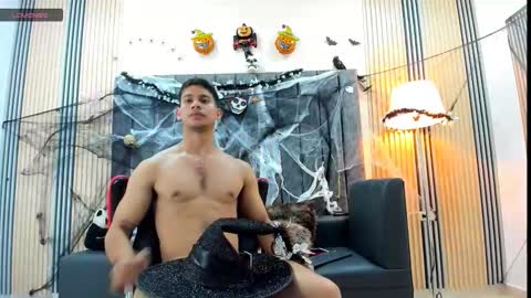 Snapshot of andres_stud chatting on 10-28-25, 04:49 andres_stud online show from 10-28-25, 04:49