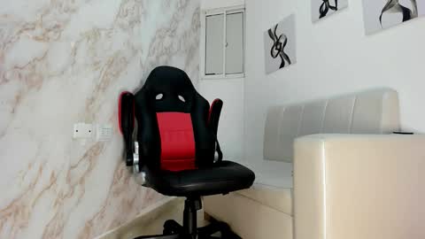 Snapshot of andres_stud chatting on 11-26-25, 04:24 andres_stud online show from 11-26-25, 04:24