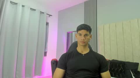 Snapshot of andres_stud777 chatting on 09-16-25, 04:57 ANDRES online show from 09-16-25, 04:57