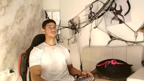 Snapshot of andres_stud777 chatting on 10-24-25, 12:56 ANDRES online show from 10-24-25, 12:56