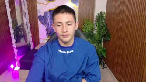 Snapshot of andres_tay chatting on 05-26-26, 02:40 andres_tay online show from 05-26-26, 02:40