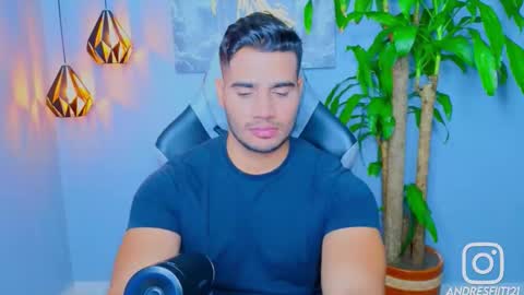 Andres online show from 09-26-25, 01:09