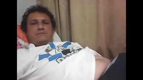 andresfloga online show from 10-27-25, 03:54