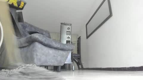 Snapshot of andresgiraldo1 chatting on 01-20-25, 02:53 Isa --------- online show from 01-20-25, 02:53