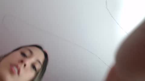 Snapshot of andresgiraldo1 chatting on 10-01-25, 12:49 Isa --------- online show from 10-01-25, 12:49