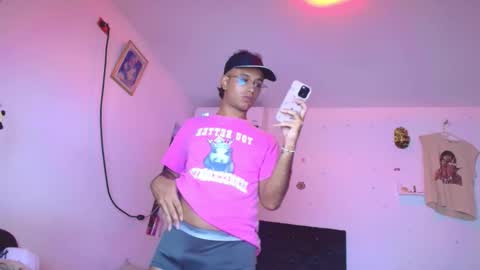 andreswhite_shotoflust online show from 05-10-26, 08:19