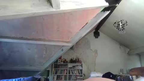 Snapshot of andrew160258 chatting on 07-12-26, 12:18 Andrew online show from 07-12-26, 12:18