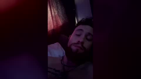 andrew284915 online show from 12-21-25, 07:43