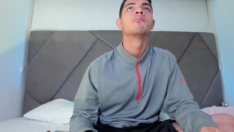 Snapshot of andrew_colleman1 chatting on 09-22-25, 05:31 Colleman online show from 09-22-25, 05:31