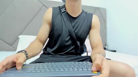 Snapshot of andrew_colleman1 chatting on 09-29-25, 04:06 Colleman online show from 09-29-25, 04:06