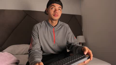 Snapshot of andrew_colleman1 chatting on 10-13-25, 11:21 Colleman online show from 10-13-25, 11:21