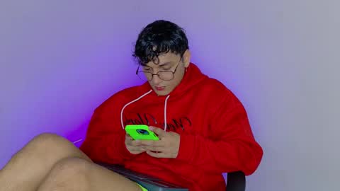 Snapshot of andrew_dann chatting on 11-27-25, 04:03 andres online show from 11-27-25, 04:03