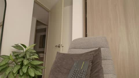 ANDREW WEST online show from 04-19-26, 06:54