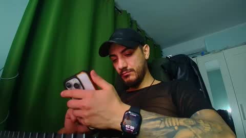 Snapshot of andrewbanner chatting on 02-06-26, 06:29 MasterRomania online show from 02-06-26, 06:29