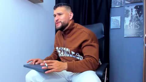 Snapshot of andrewdiaz_ chatting on 11-15-25, 07:38 Andrew Diaz online show from 11-15-25, 07:38