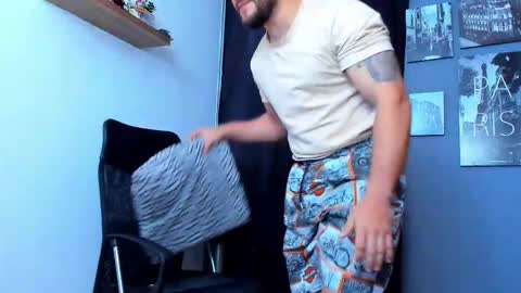 Snapshot of andrewdiaz_ chatting on 11-30-25, 09:13 Andrew Diaz online show from 11-30-25, 09:13