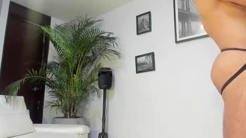 Snapshot of andrewjohnson0 chatting on 02-10-25, 06:56 Andrew Johnson online show from 02-10-25, 06:56