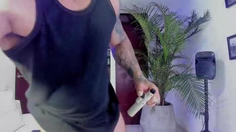 Snapshot of andrewjohnson0 chatting on 03-06-25, 02:09 Andrew Johnson online show from 03-06-25, 02:09